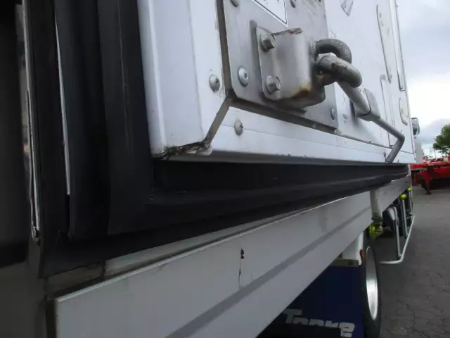 令和01年/平成31年08月中古中型冷凍バン・ウィングいすゞフォワードの画像23