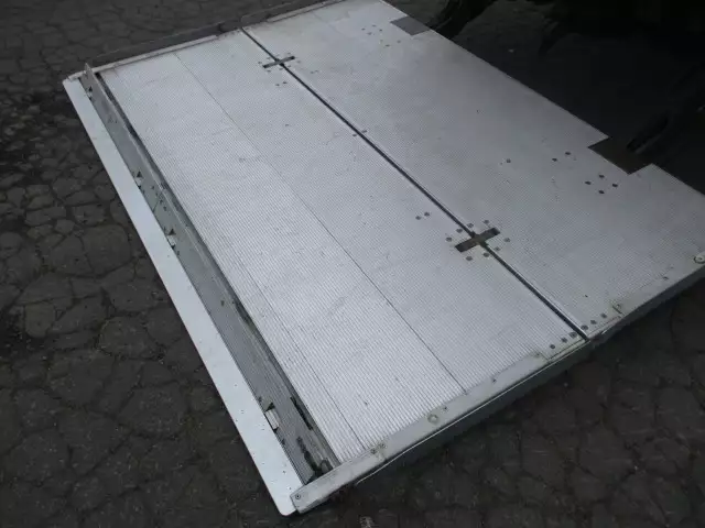 令和01年/平成31年08月中古中型冷凍バン・ウィングいすゞフォワードの画像24