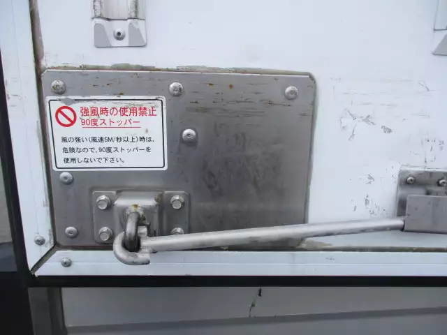 令和01年/平成31年08月中古中型冷凍バン・ウィングいすゞフォワードの画像26