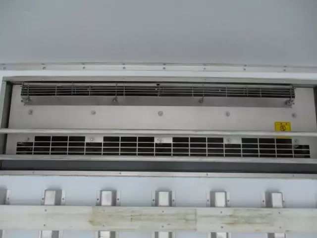 令和01年/平成31年08月中古中型冷凍バン・ウィングいすゞフォワードの画像32