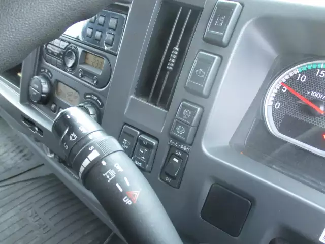 令和01年/平成31年08月中古中型冷凍バン・ウィングいすゞフォワードの画像46