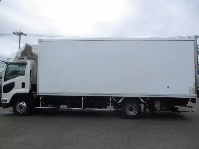 令和01年/平成31年08月中古中型冷凍バン・ウィングいすゞフォワードの画像8