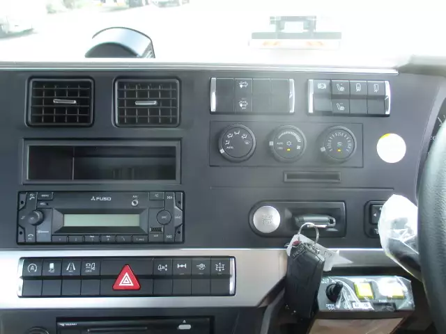 令和05年04月中古大型トラクタヘッド三菱ふそうスーパーグレートの画像47