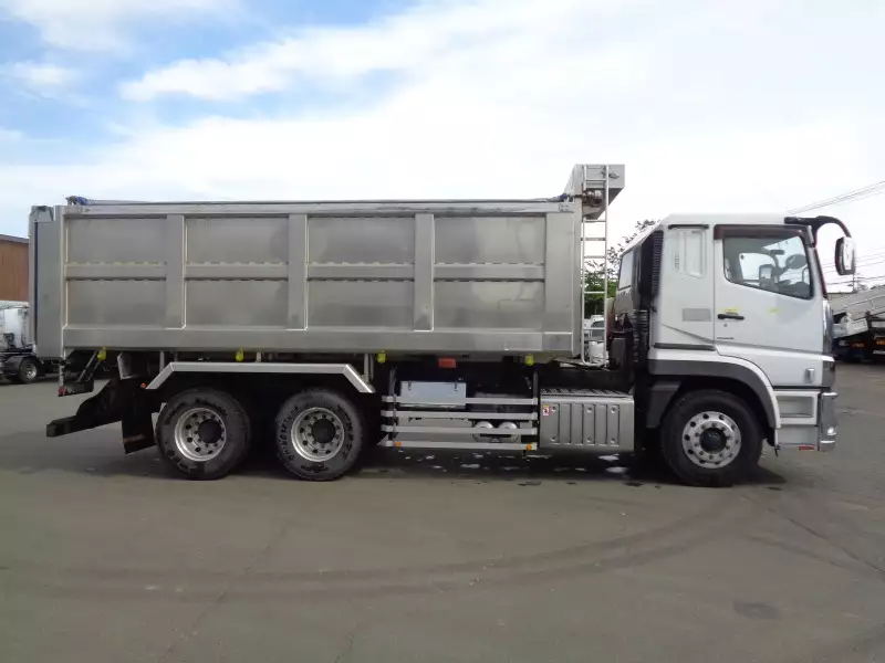 平成30年10月中古大型ダンプ三菱ふそうスーパーグレートの画像4