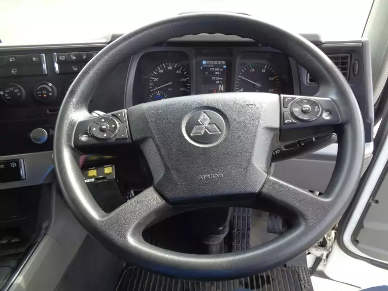 平成30年10月中古大型ダンプ三菱ふそうスーパーグレートの画像49