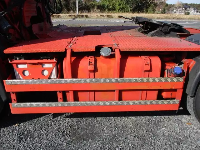 平成24年03月中古大型トラクタヘッド日野プロフィアの画像9