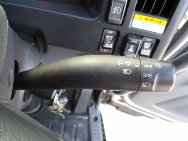 令和03年04月中古中型アルミバン・ウィングいすゞフォワードの画像47