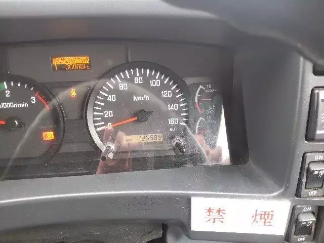 平成21年09月中古大型クレーン付いすゞフォワードの画像13