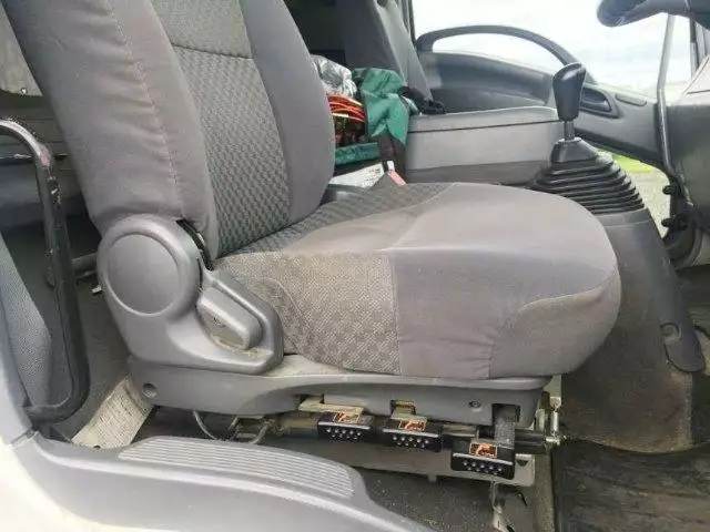 平成21年09月中古大型クレーン付いすゞフォワードの画像16