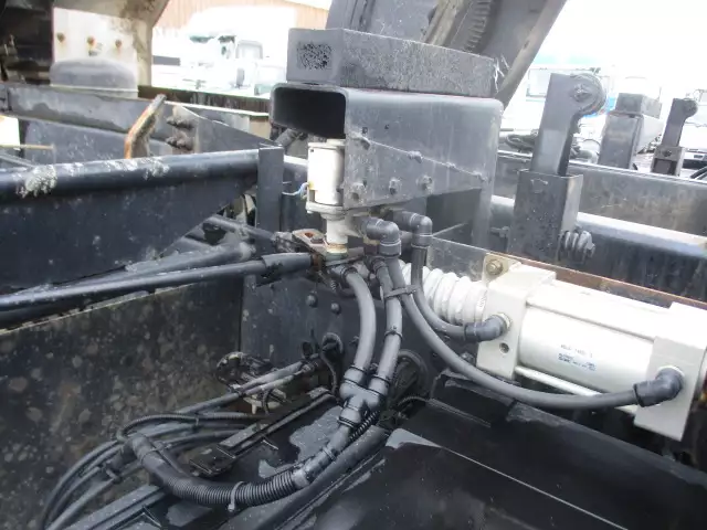 平成27年01月中古大型ダンプ三菱ふそうスーパーグレートの画像25