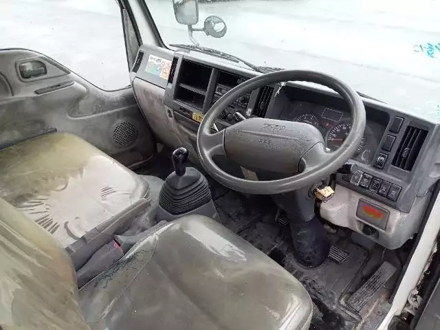 平成22年11月中古小型クレーン付いすゞエルフの画像12