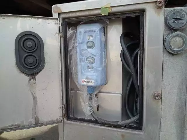 平成22年11月中古小型クレーン付いすゞエルフの画像16