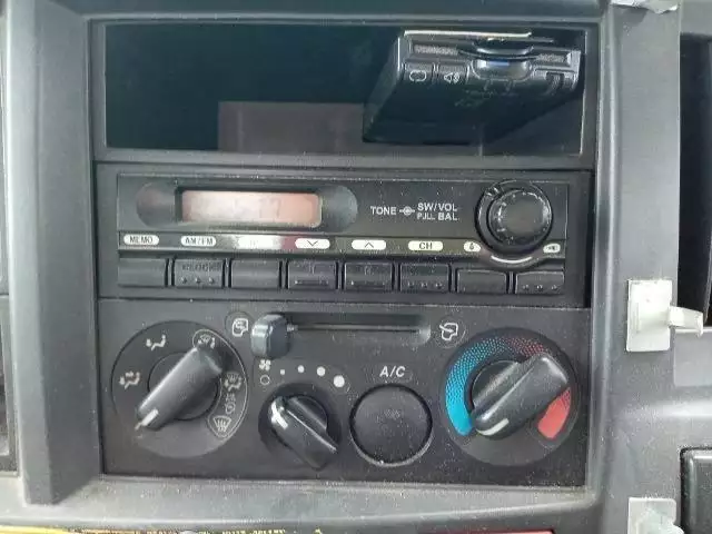 平成22年11月中古小型クレーン付いすゞエルフの画像7