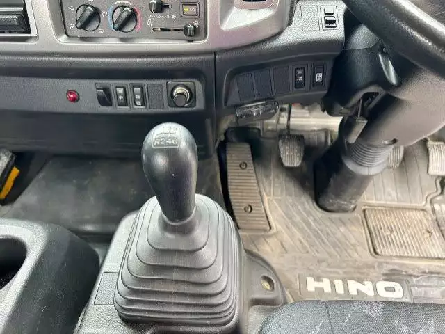 平成26年08月中古中型クレーン付日野レンジャーの画像5