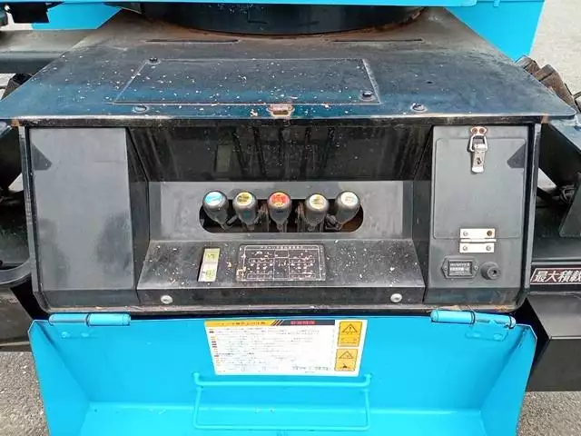 平成20年10月中古小型ミキサー車・高所作業車・その他特装車いすゞエルフの画像17