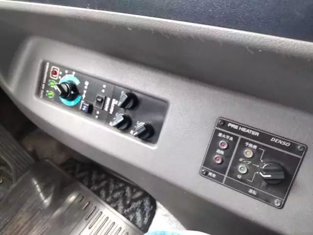 平成21年02月中古中型バスいすゞガーラミオの画像11