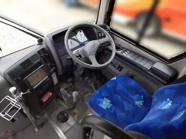 平成21年02月中古中型バスいすゞガーラミオの画像15