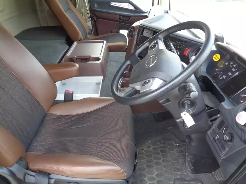 平成30年11月中古大型トラクタヘッド日野プロフィアの画像18