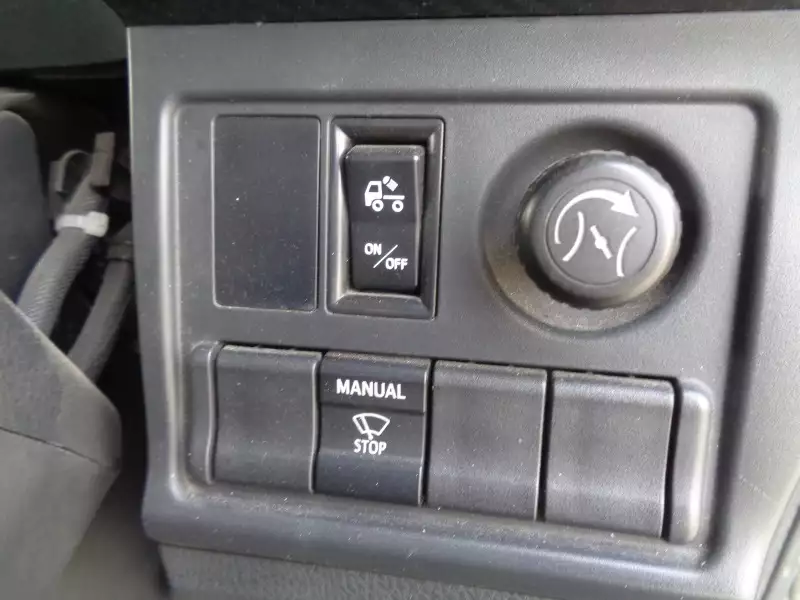 平成30年11月中古大型トラクタヘッド日野プロフィアの画像24