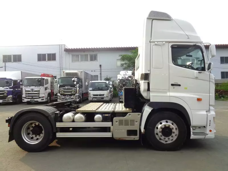 平成30年11月中古大型トラクタヘッド日野プロフィアの画像4