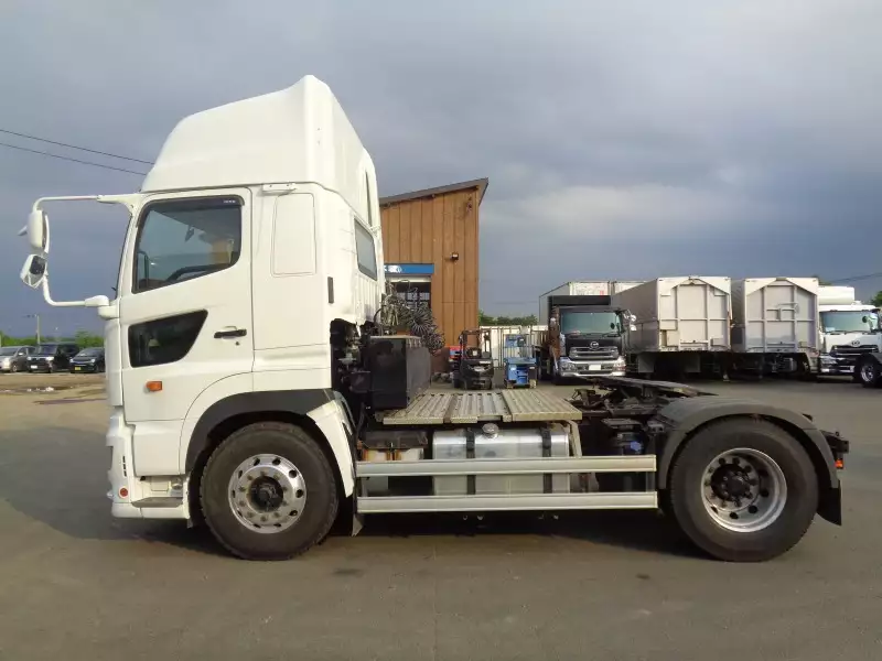 平成30年11月中古大型トラクタヘッド日野プロフィアの画像8