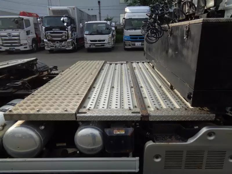 平成30年11月中古大型トラクタヘッド日野プロフィアの画像9