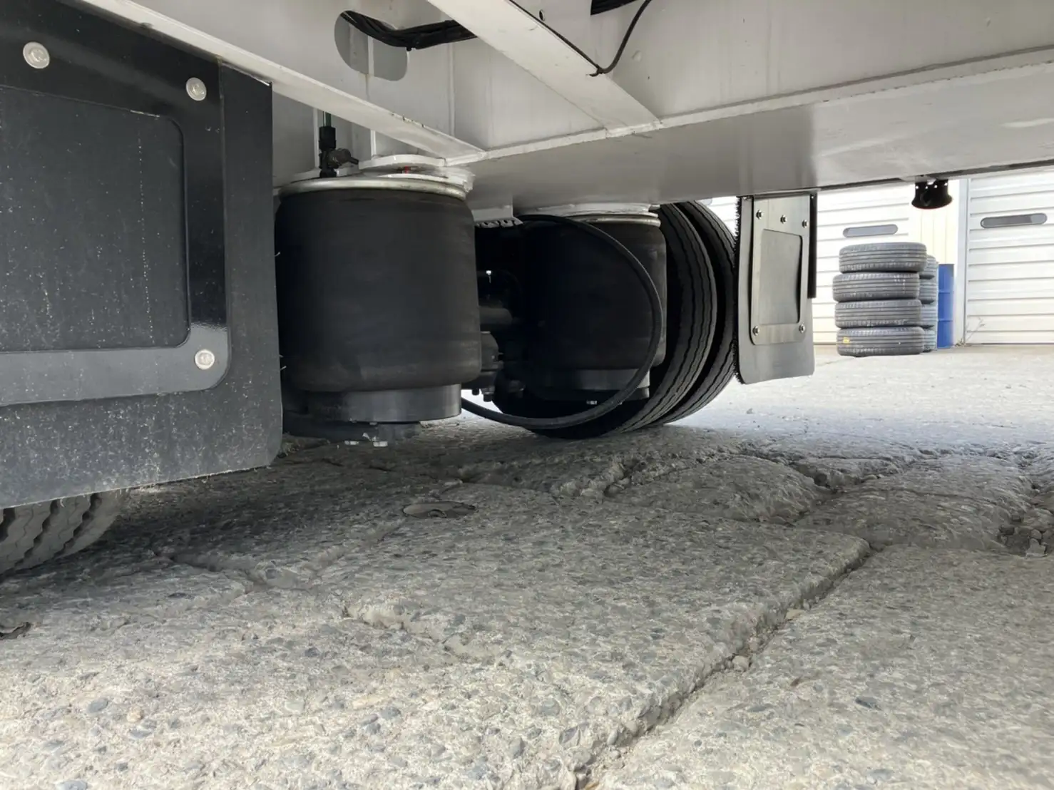 中古その他ダンプトレーラー・重機運搬トレーラー輸入車・その他KAESSBOHRERの画像17