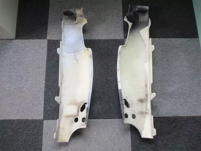 いすゞフォワード用 コーナーパネル(中古)左右セット売  サフェーサー仕上げ 部品番号=1-65481562-3(R)定価38,500円  1-65481563-3(L)定価38,500円の画像2