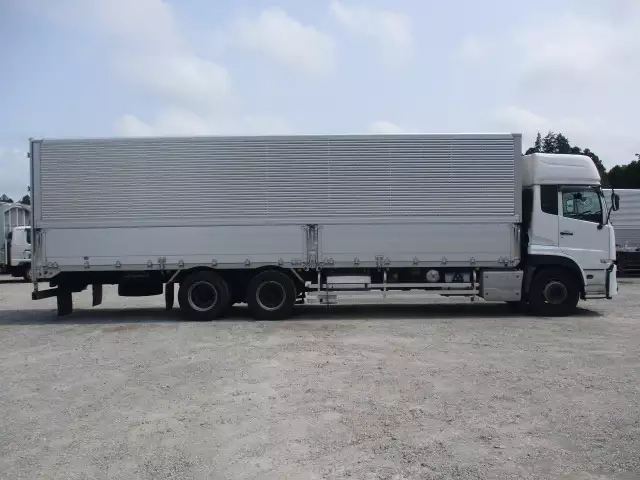 令和01年/平成31年03月中古大型アルミバン・ウィング日産UDクオンの画像4