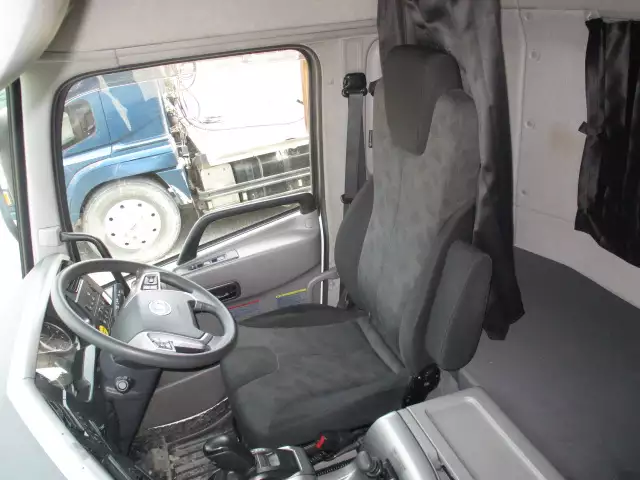 令和01年/平成31年03月中古大型アルミバン・ウィング日産UDクオンの画像54