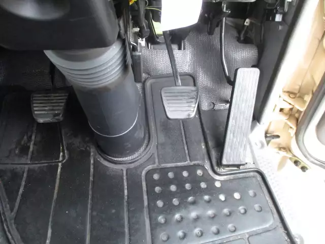 平成16年00月中古小型ミキサー車・高所作業車・その他特装車いすゞいすゞの画像18