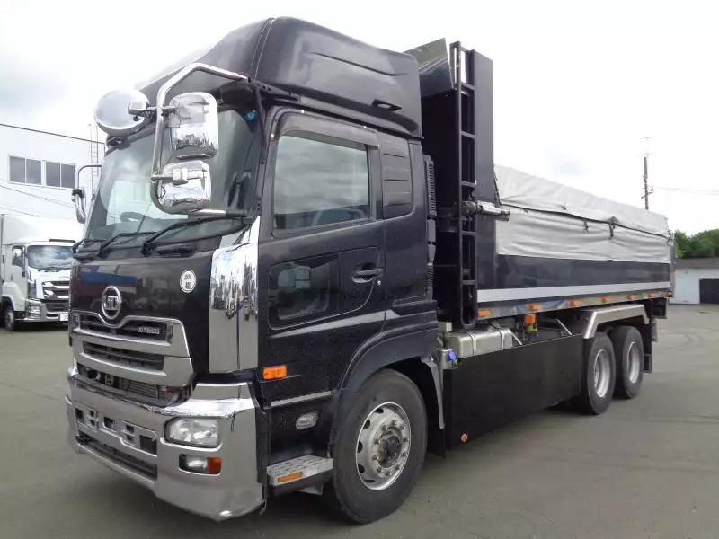 平成26年09月中古大型ダンプ日産UDクオンの画像1