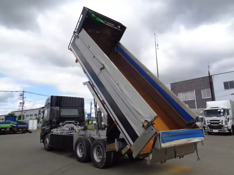 平成26年09月中古大型ダンプ日産UDクオンの画像11