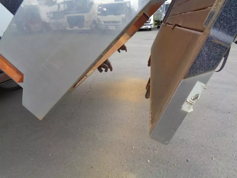 平成26年09月中古大型ダンプ日産UDクオンの画像15