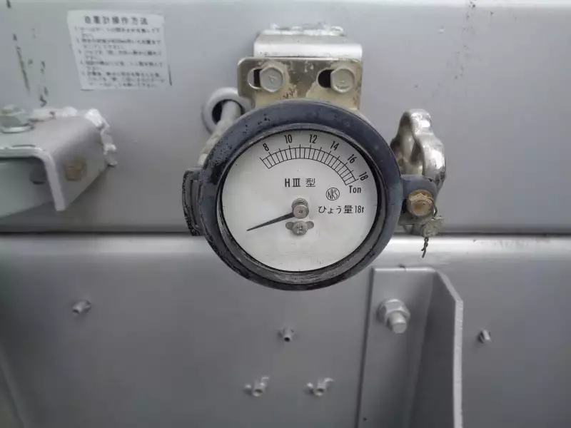 平成26年09月中古大型ダンプ日産UDクオンの画像26