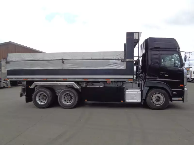 平成26年09月中古大型ダンプ日産UDクオンの画像4