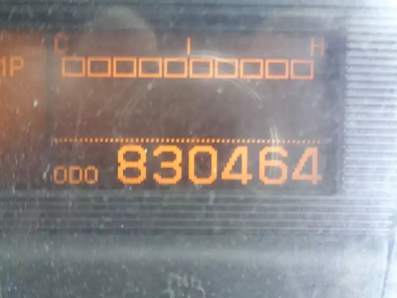 平成26年09月中古大型ダンプ日産UDクオンの画像39