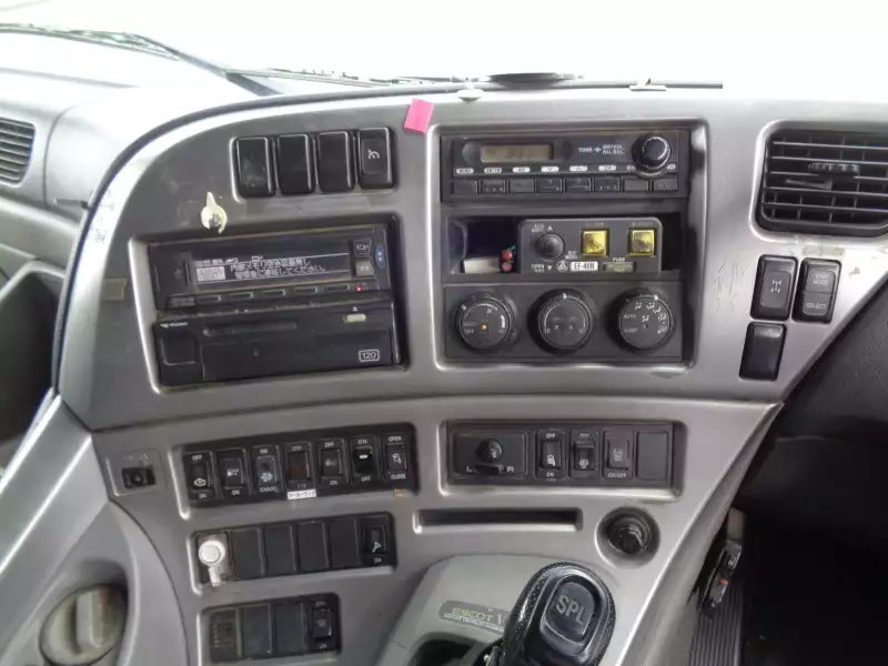 平成26年09月中古大型ダンプ日産UDクオンの画像41