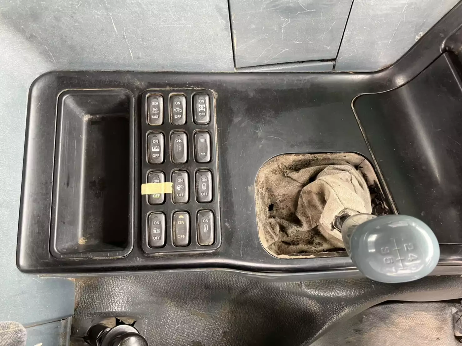 平成13年06月中古大型ダンプ三菱ふそうスーパーグレートの画像11