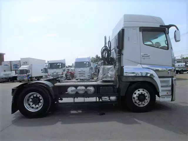 平成28年09月中古大型トラクタヘッド三菱ふそうスーパーグレートの画像4