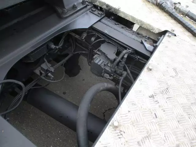 平成28年09月中古大型トラクタヘッド三菱ふそうスーパーグレートの画像38