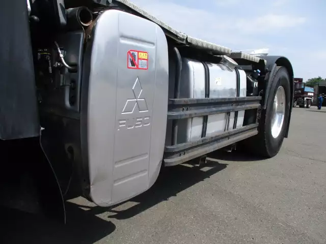 平成28年09月中古大型トラクタヘッド三菱ふそうスーパーグレートの画像10