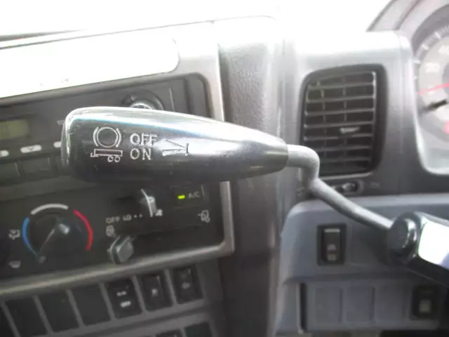 平成19年10月中古大型トラクタヘッド日野プロフィアの画像35