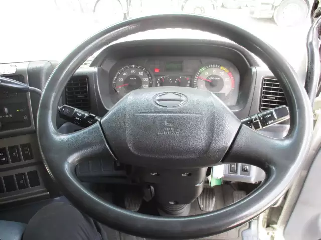 平成19年10月中古大型トラクタヘッド日野プロフィアの画像36