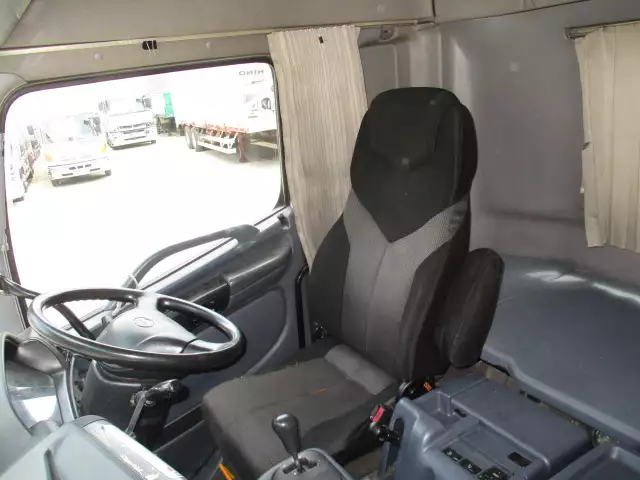 平成19年10月中古大型トラクタヘッド日野プロフィアの画像43