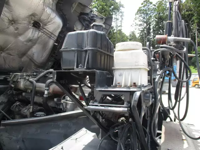 平成19年10月中古大型トラクタヘッド日野プロフィアの画像50