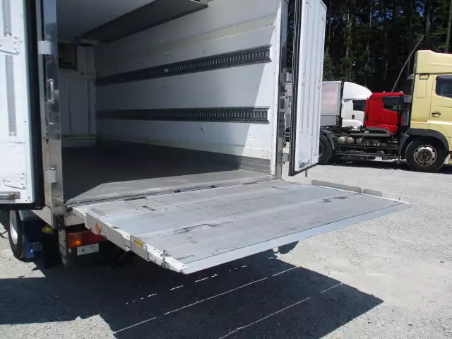 平成30年05月中古小型冷凍バン・ウィング日野デュトロの画像25