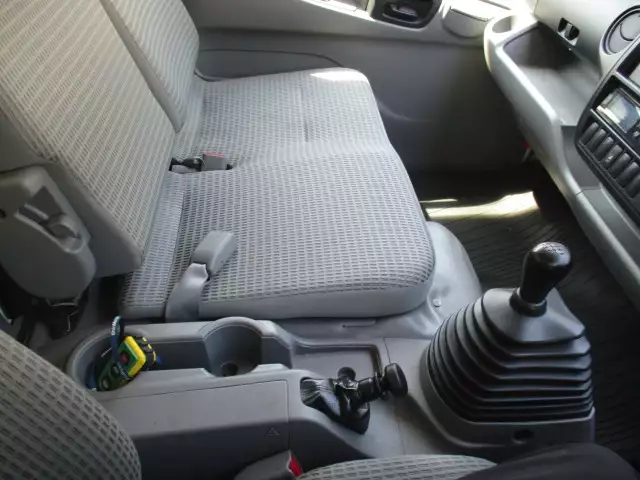 平成30年05月中古小型冷凍バン・ウィング日野デュトロの画像34