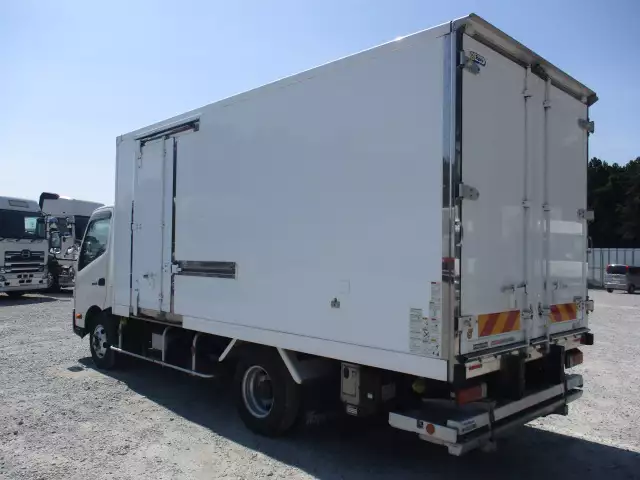 平成30年05月中古小型冷凍バン・ウィング日野デュトロの画像7