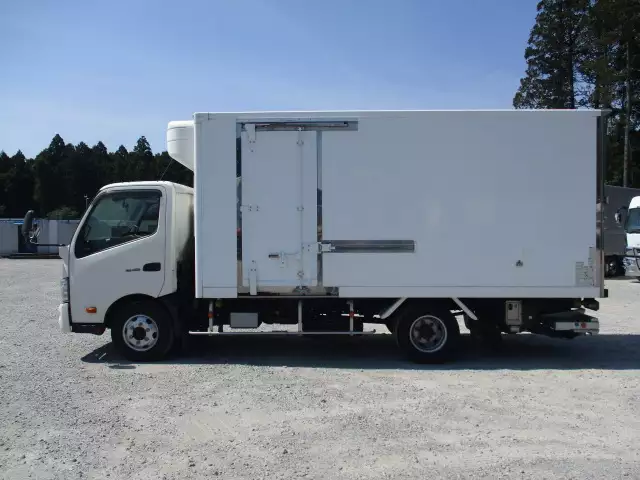 平成30年05月中古小型冷凍バン・ウィング日野デュトロの画像8